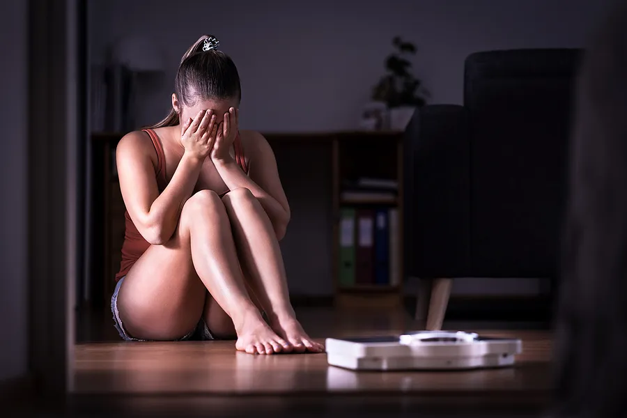 3 Types of Eating Disorders and Their Symptoms Explained